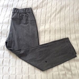 Lululemon On The Fly grey 7/8 size 8
